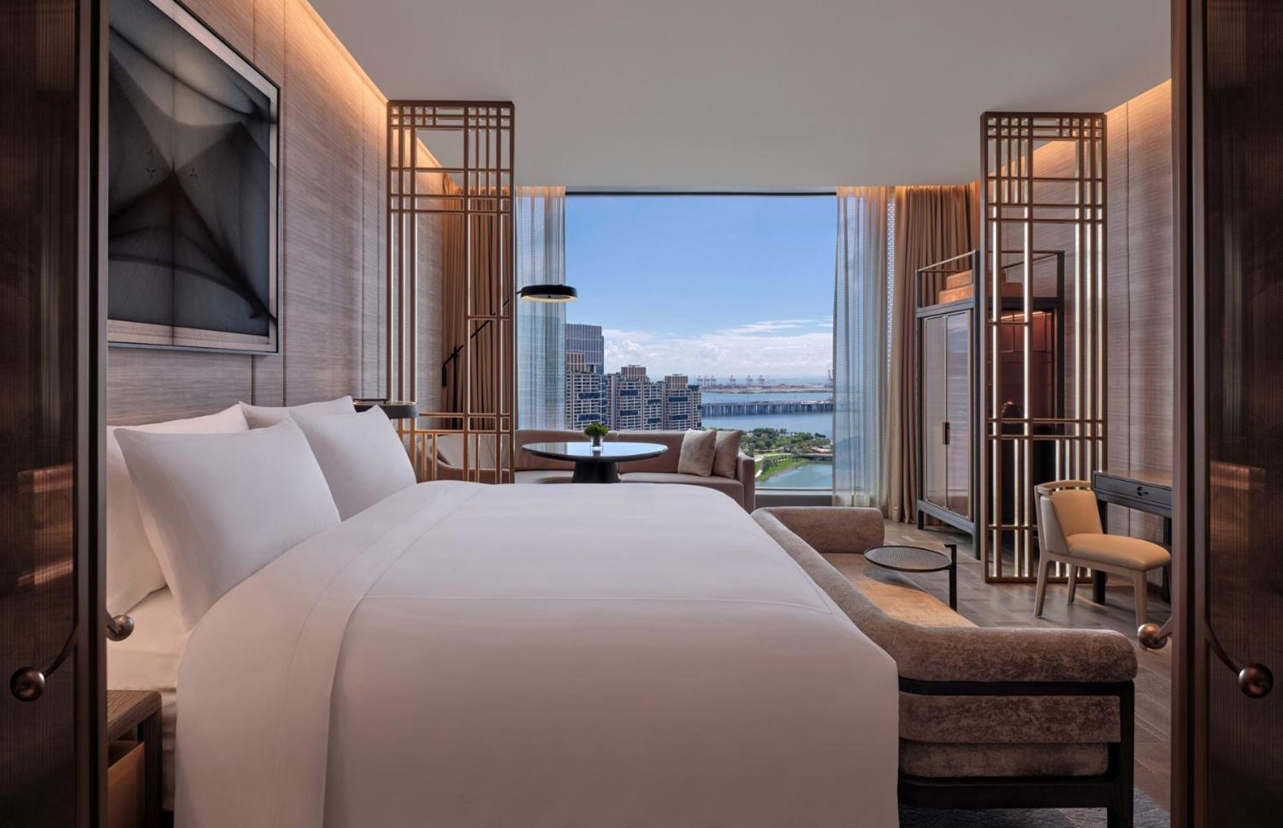 Conrad Shenzhen, The First Art Museum Hotel In Greater Bay Area With The Stunning Bay And Sunset View In The Hotel Terrace Exterior photo