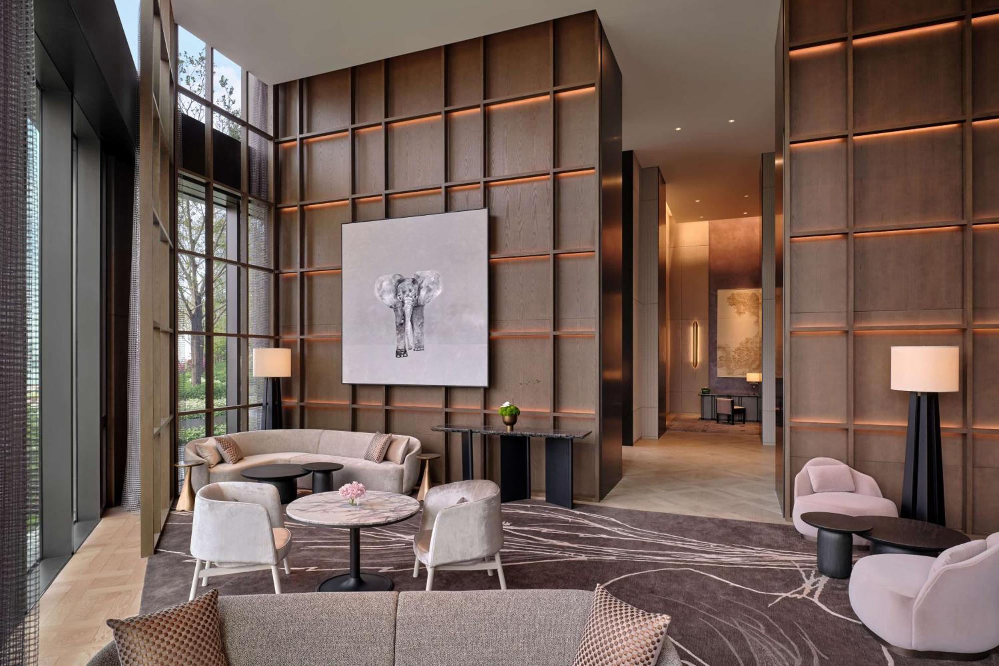 Conrad Shenzhen, The First Art Museum Hotel In Greater Bay Area With The Stunning Bay And Sunset View In The Hotel Terrace Exterior photo